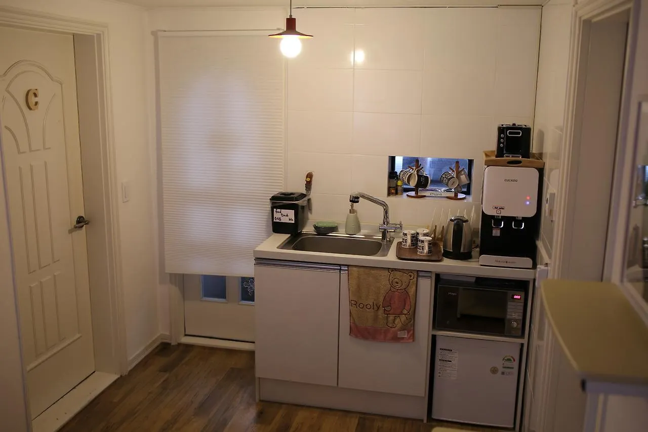 Harrytage Bed & Breakfast Seoul 3*,