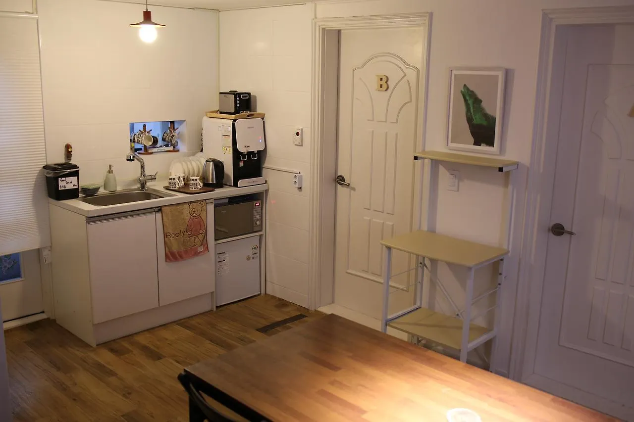 Harrytage Bed & Breakfast Seoul